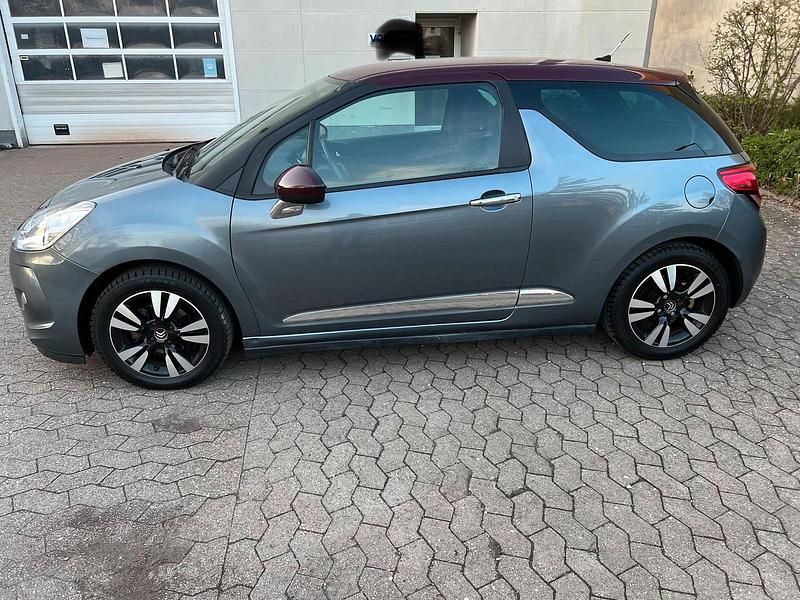 Gebraucht Citroën DS3 Sport Chic 120 PS (88 kW) 2011 Grau Kleinwagen