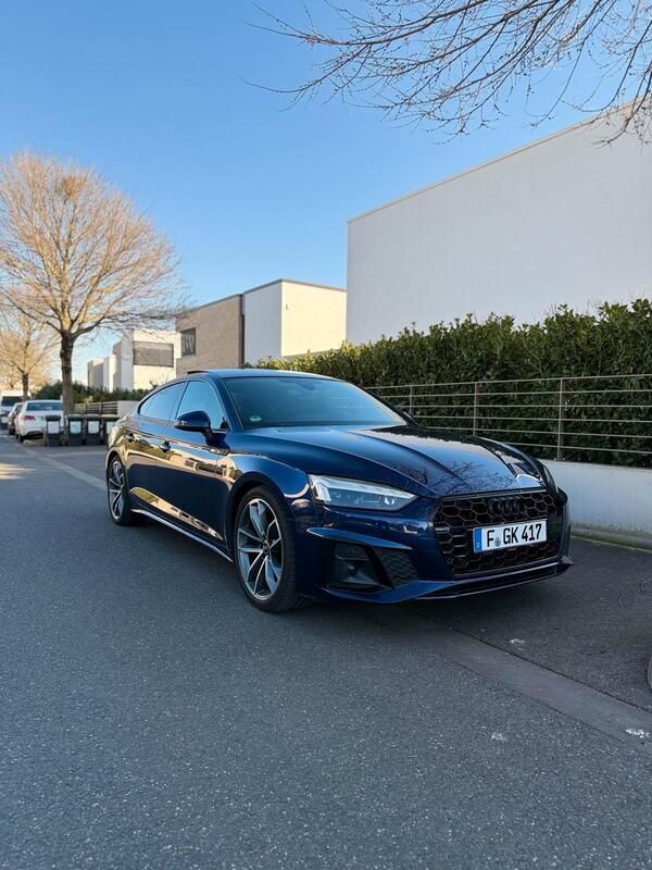 Blau Gebraucht 2022 Audi A5 Sportback S-Line Limousine | 36.000 € (Etwas zu teuer) - Bild 1/4