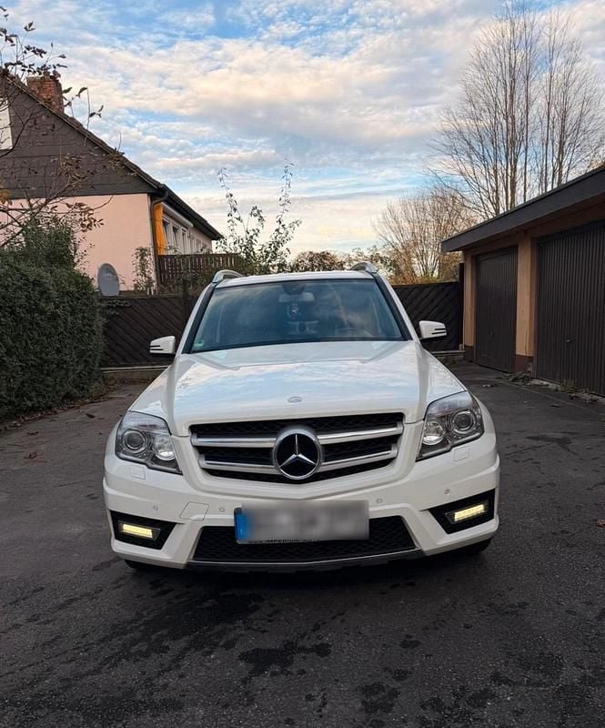 Gebraucht Mercedes GLK250 204 PS (150 kW) 2010 Weiß SUV