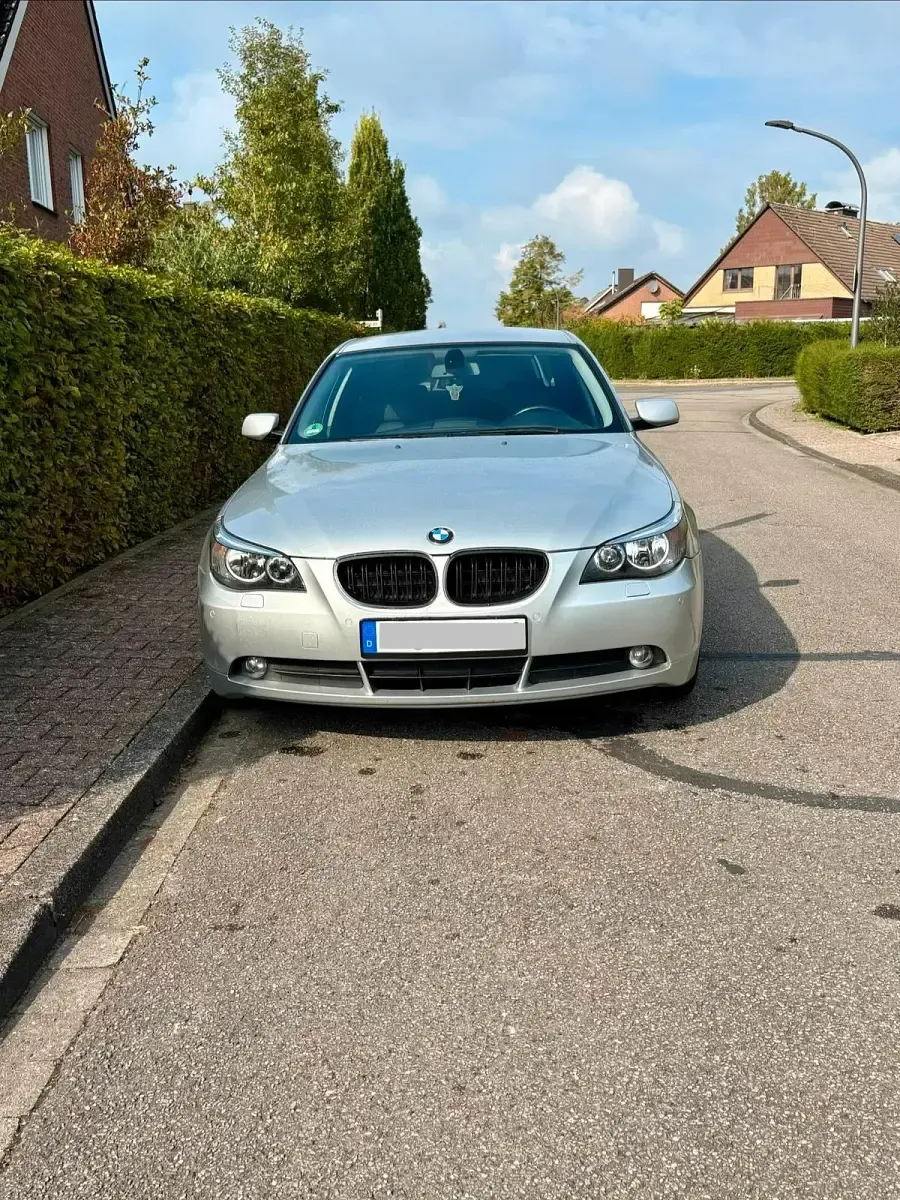Gebraucht BMW 520 170 PS (125 kW) 2004 Grau Limousine