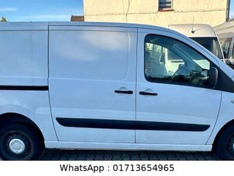 Gebraucht Citroën Jumpy 110 PS (80 kW) 2015 Weiss Van / Kleinbus