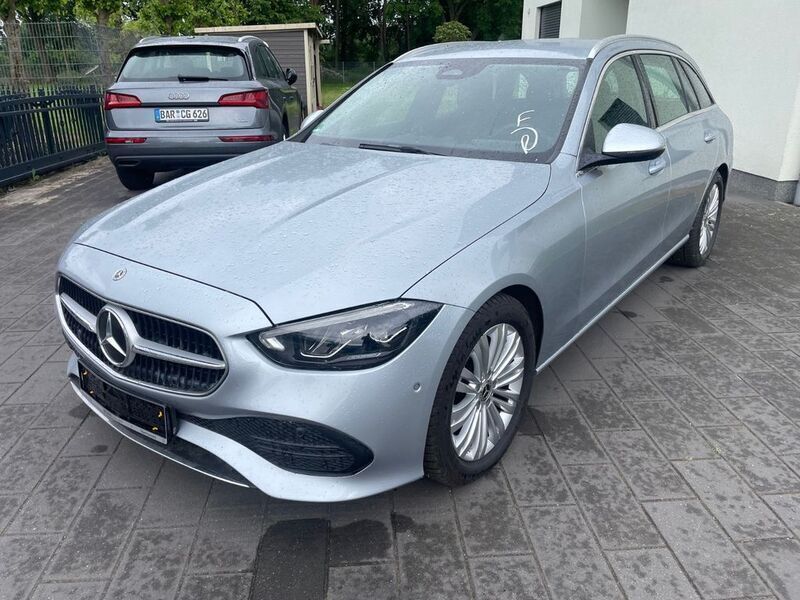 Gebraucht Mercedes C200 204 PS (150 kW) 2022 Silber Kombi
