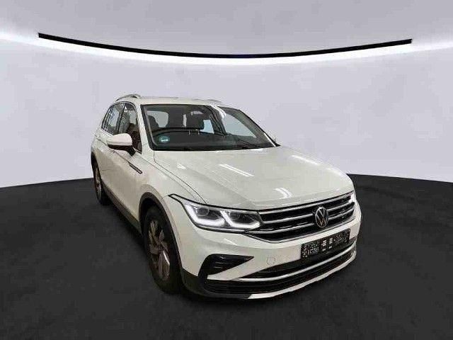 Gebraucht VW Tiguan Elegance 150 PS (110 kW) 2023 Pure white (weiß) SUV