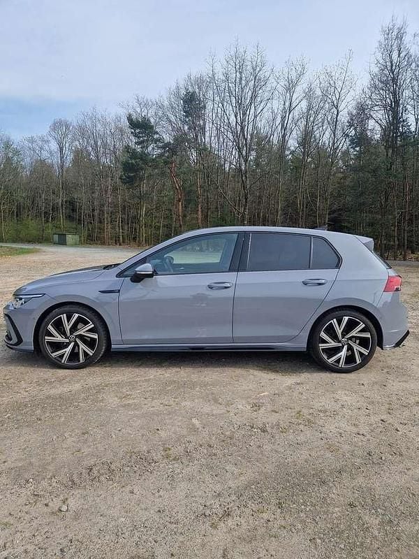 Second-hand VW Golf VIII R-line 190 CP (139 kW) 2023 Gri Hatchback