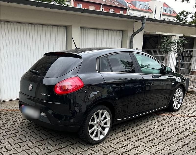 Gebraucht Fiat Bravo 140 PS (102 kW) 2010 Schwarz Kleinwagen