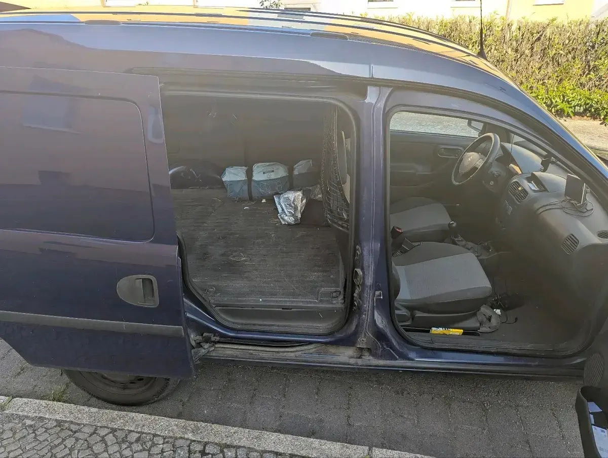Gebraucht Opel Combo 75 PS (55 kW) 2010 Blau Van / Kleinbus