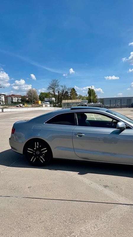 Second-hand Audi A5 170 CP (125 kW) 2008 Gri Coupe