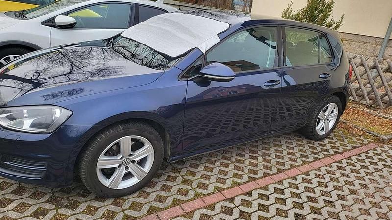 Second-hand VW Golf VII Comfortline 86 CP (63 kW) 2013 Albastru Berlinǎ