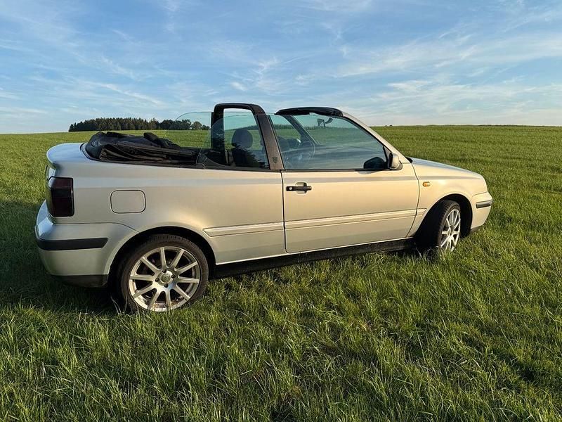 Gebraucht VW Golf Cabriolet Trendline 101 PS (74 kW) 2000 Silber Cabrio