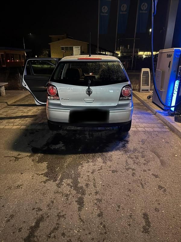 Gebraucht VW Polo 60 PS (44 kW) 2008 Grau Kleinwagen