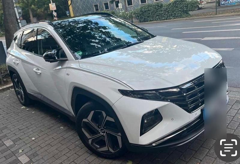 Weiß Gebraucht 2021 Hyundai Tucson Prime SUV | 23.900 € (Fairer Preis) - Bild 1/4