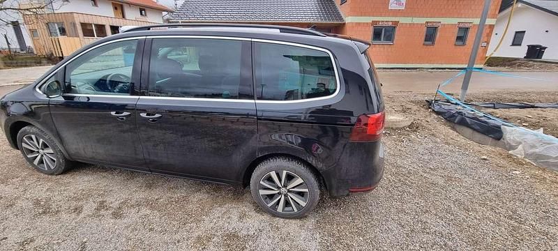 Schwarz Gebraucht 2020 VW Sharan Comfortline Van / Kleinbus | 36.000 € (Teuer) - Bild 1/4
