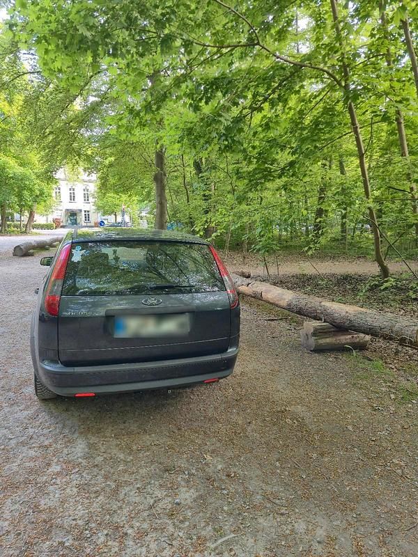Gebraucht Ford Focus 101 PS (74 kW) 2006 Grau Kombi