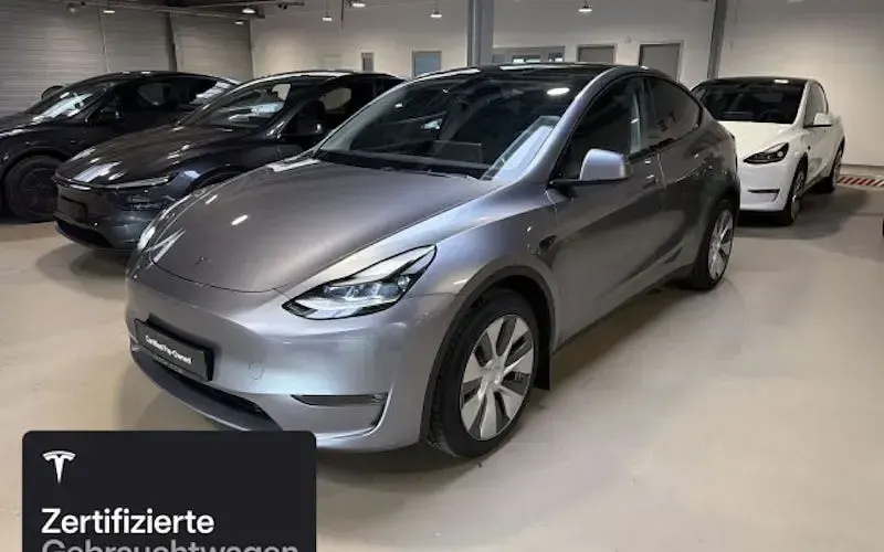 Gebraucht Tesla Model Y 273 kW (372 PS) 2023 Silber SUV
