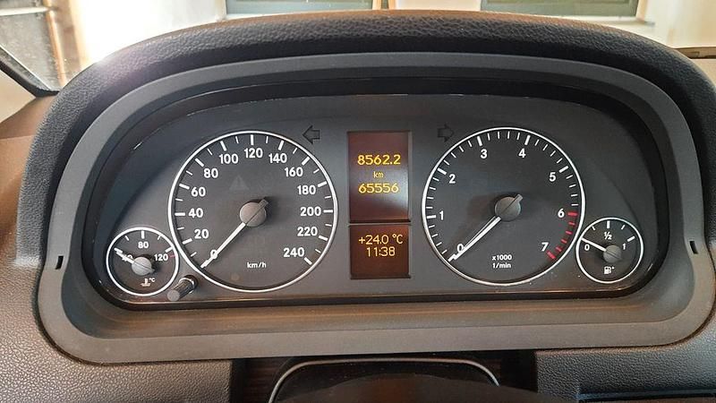 Schwarz Gebraucht 2010 Mercedes A160 Limousine | 4.800 € (Guter Preis) - Bild 1/4
