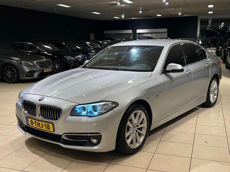 Gebraucht BMW 520 184 PS (135 kW) 2014 Grau Limousine