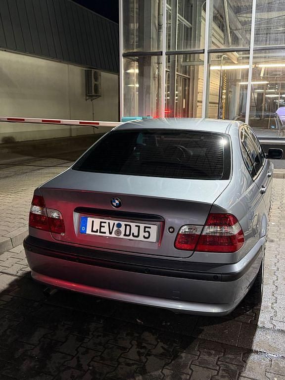 Gebraucht BMW 316 116 PS (85 kW) 2004 Silber Limousine