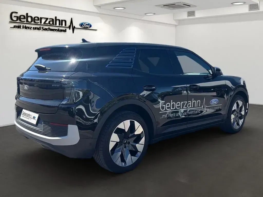 Second-hand Ford Explorer Extended Range 250 kW (340 CP) 2024 Negru SUV