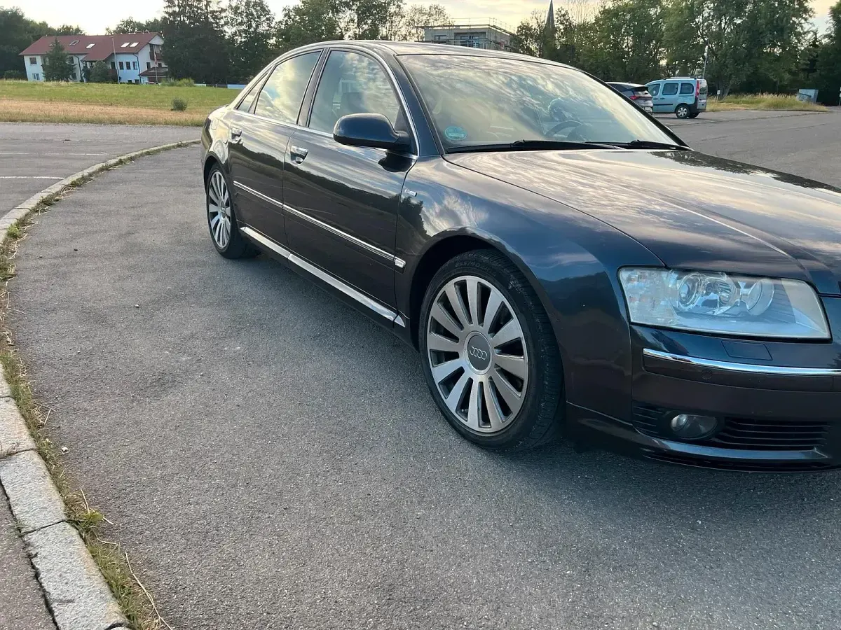 Gebraucht Audi A8 S-Line 233 PS (171 kW) 2004 Violet Limousine