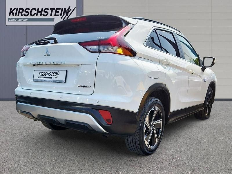 Gebraucht Mitsubishi Eclipse Cross Plus 188 PS (138 kW) 2022 Weiß SUV