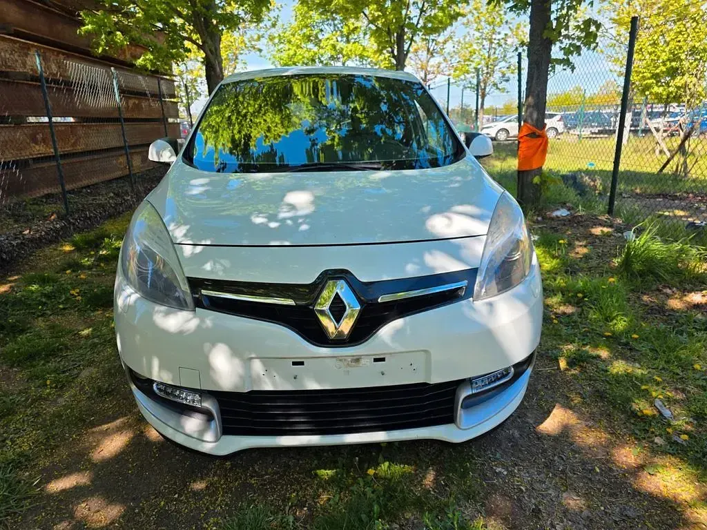 Gebraucht Renault Scénic III Dynamique 110 PS (80 kW) 2014 Weiß SUV