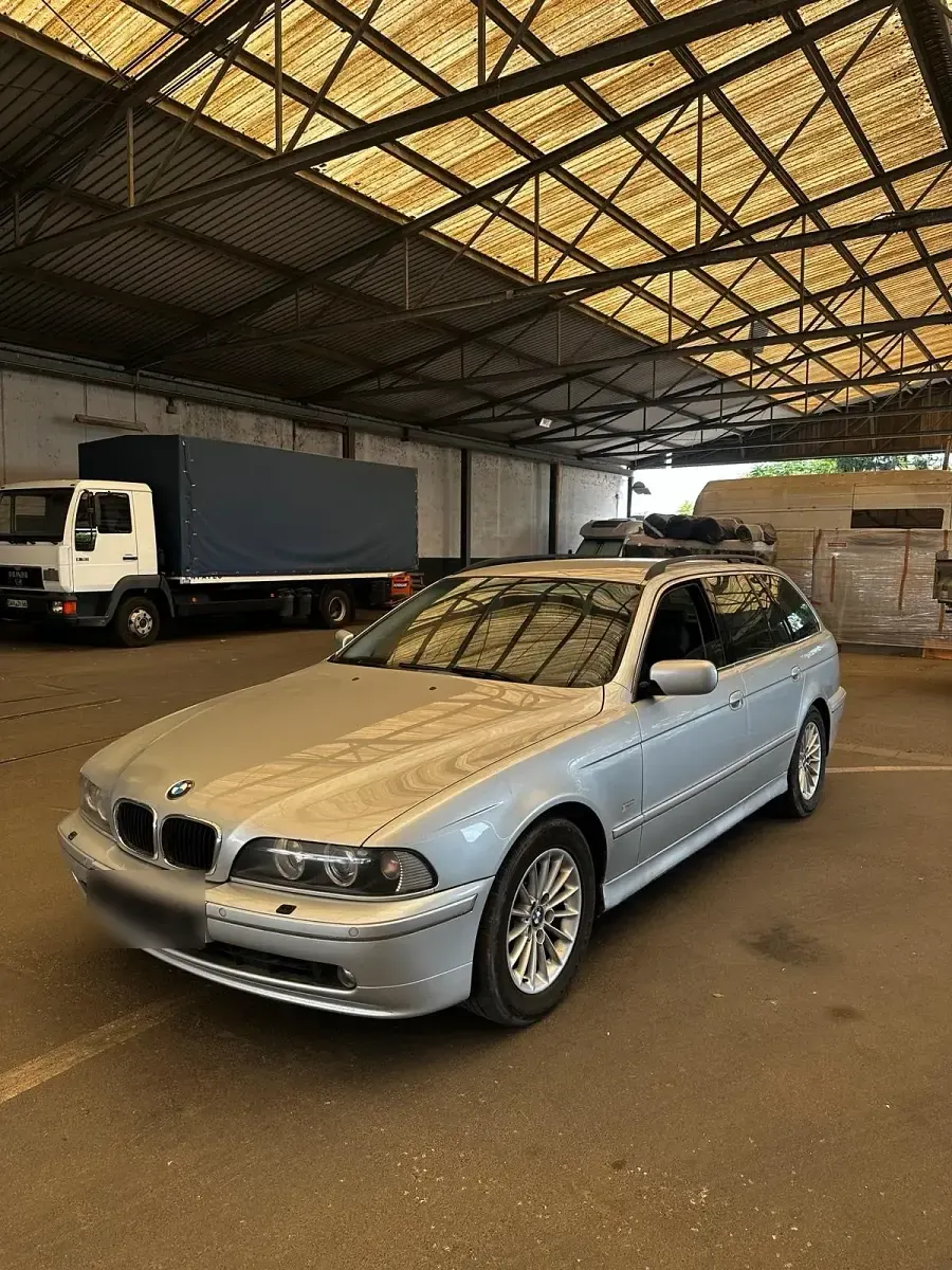 Gebraucht BMW 520 170 PS (125 kW) 2002 Silber Kombi