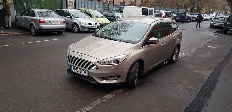 Gebraucht Ford Focus Titanium 150 PS (110 kW) 2015 Beige Limousine