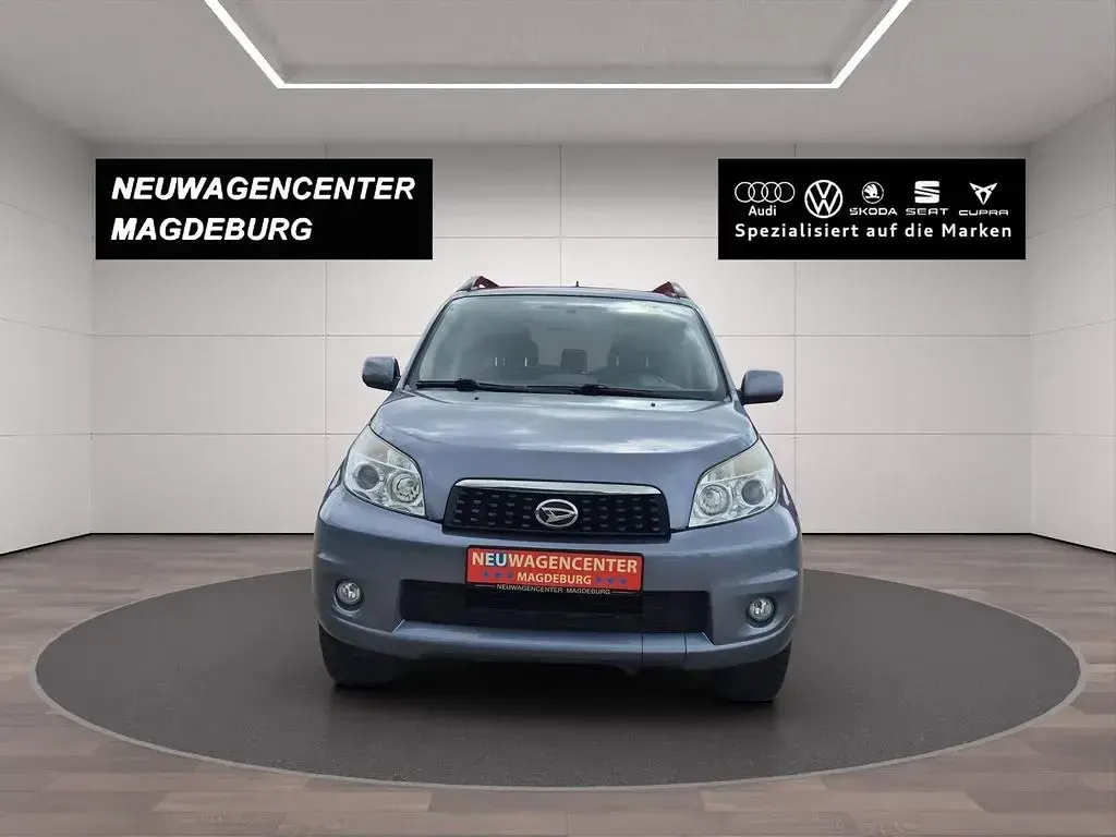 Gebraucht Daihatsu Terios 102 PS (75 kW) 2011 Blau SUV