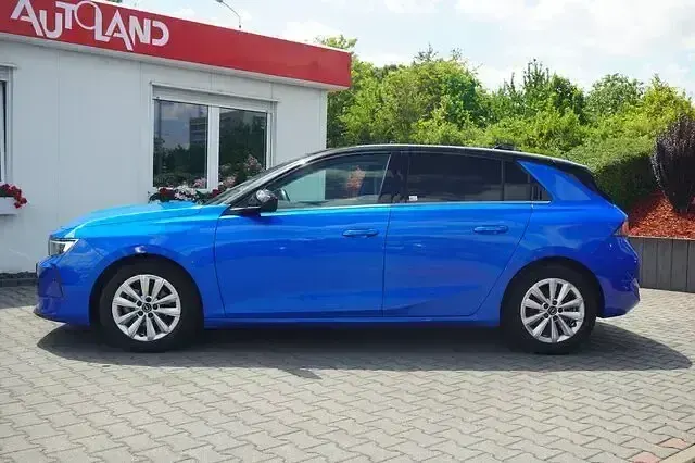 Gebraucht Opel Astra Elegance 131 PS (96 kW) 2023 Kobalt blau Kleinwagen