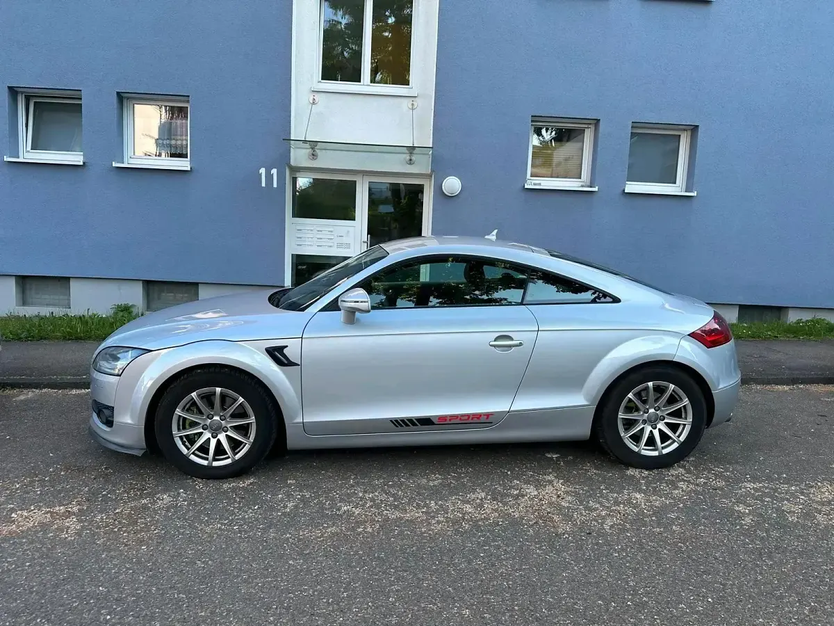 Second-hand Audi TT Design 220 CP (161 kW) 2009 Argintiu Coupe