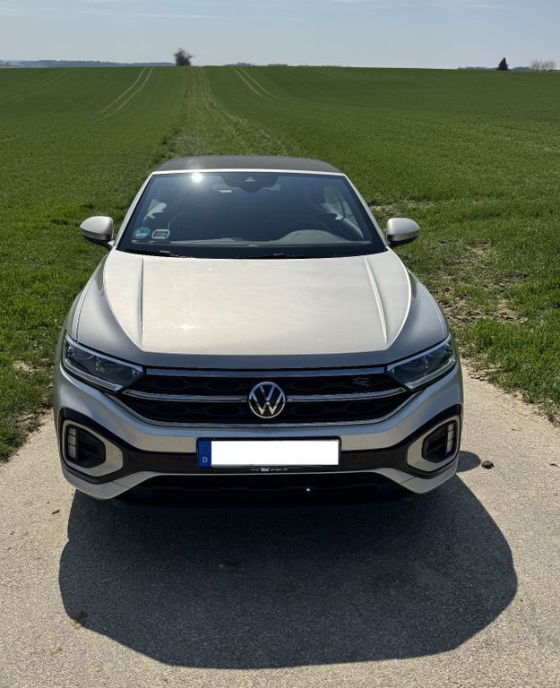 Silber Gebraucht 2022 VW T-Roc Cabriolet R-line Cabrio | 29.699 € (Fairer Preis) - Bild 1/4