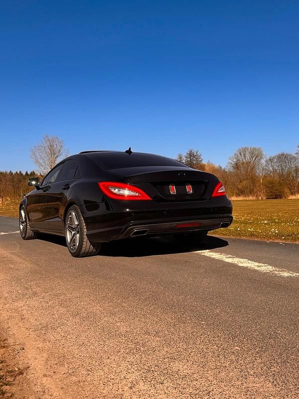 Schwarz Gebraucht 2014 Mercedes CLS500 Coupé | 26.999 € (Fairer Preis) - Bild 1/4