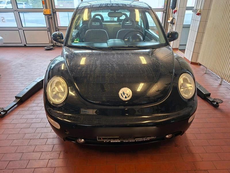 Schwarz Gebraucht 2001 VW Beetle Kleinwagen | 3.300 € (Teuer) - Bild 1/4