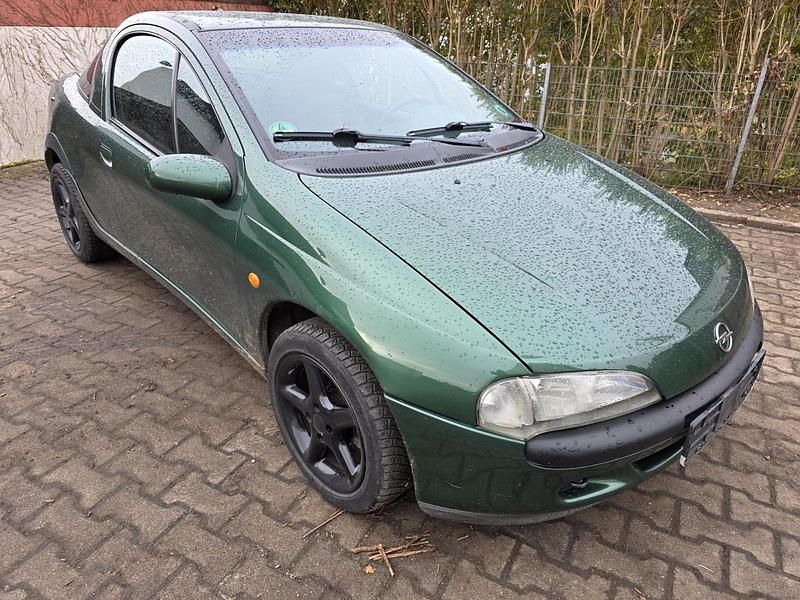 Grün Gebraucht 2000 Opel Tigra Coupé | 2.200 € (Etwas zu teuer) - Bild 1/4