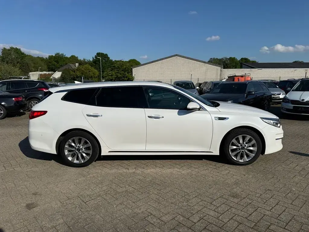 Gebraucht Kia Optima Edition 7 141 PS (103 kW) 2017 Weiß Kombi
