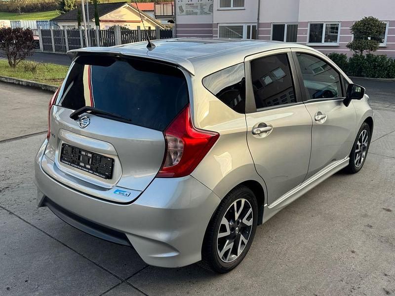 Gebraucht Nissan Note Acenta 98 PS (72 kW) 2014 Silber Kleinwagen