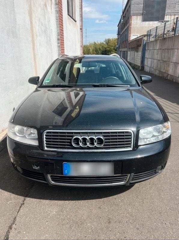 Schwarz Gebraucht 2002 Audi A4 Kombi | 600 € (Superpreis) - Bild 1/4