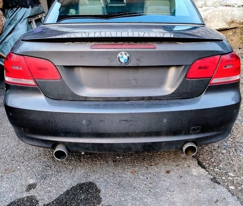 Gebraucht BMW 330 Cabriolet Performance 231 PS (169 kW) 2009 Grau Cabrio