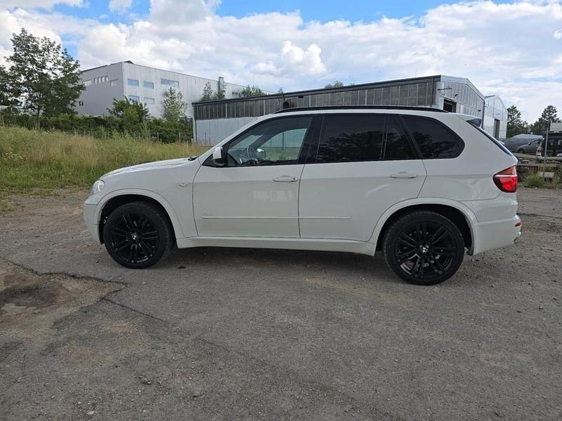 Weiß Gebraucht 2009 BMW X5 SUV | 8.999 € (Guter Preis) - Bild 1/4