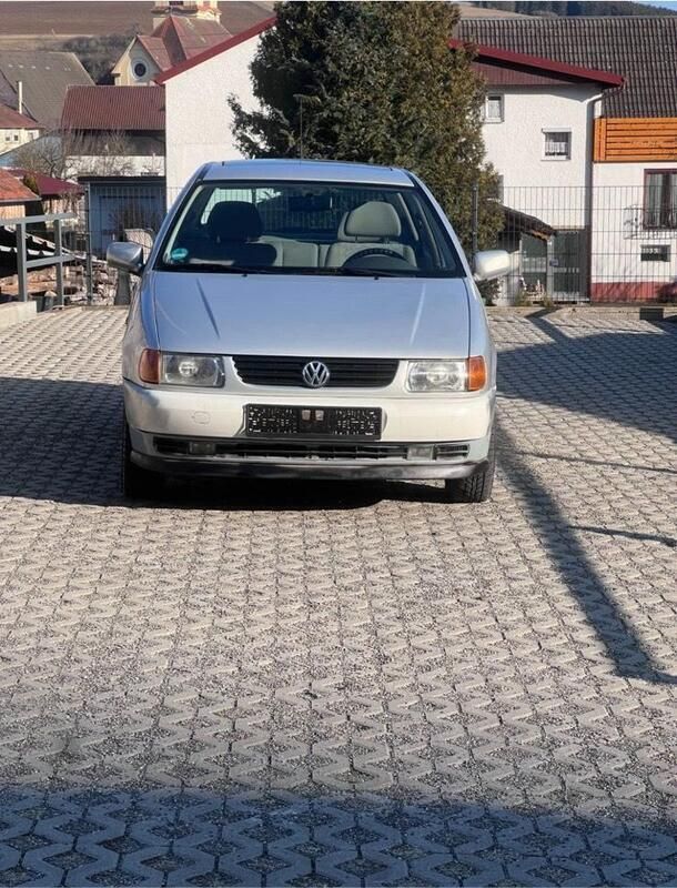 Silber Gebraucht 1997 VW Polo Kleinwagen | 1.100 € (Guter Preis) - Bild 1/4