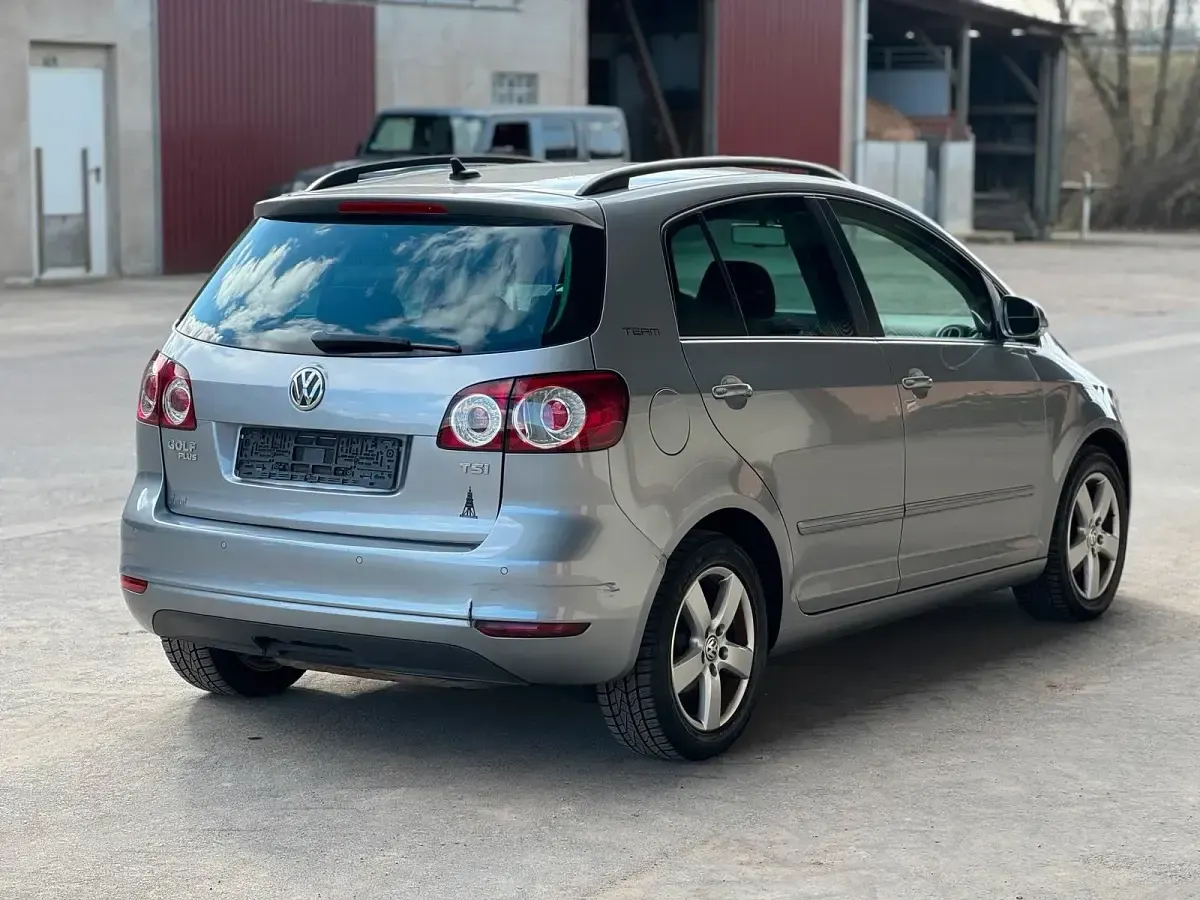Gebraucht VW Golf Plus Cross Team 75 PS (55 kW) 2010 Grau Limousine