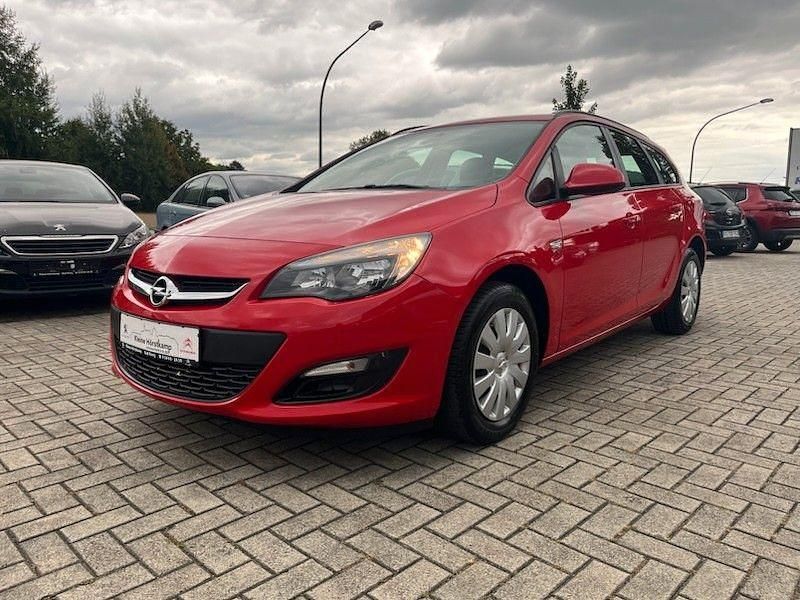 Rot Gebraucht 2016 Opel Astra Selection Kombi | 6.290 € (Fairer Preis) - Bild 1/4