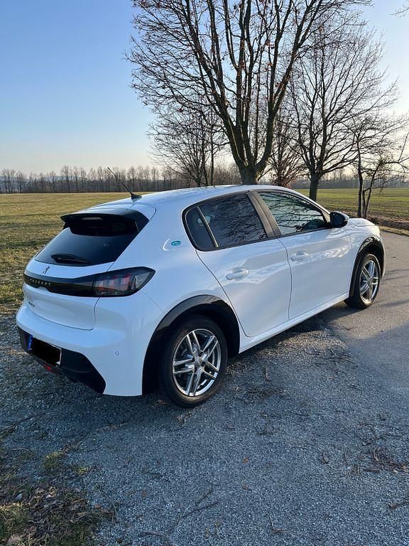 Gebraucht Peugeot e-208 Active 100 kW (136 PS) 2021 Weiß Kleinwagen