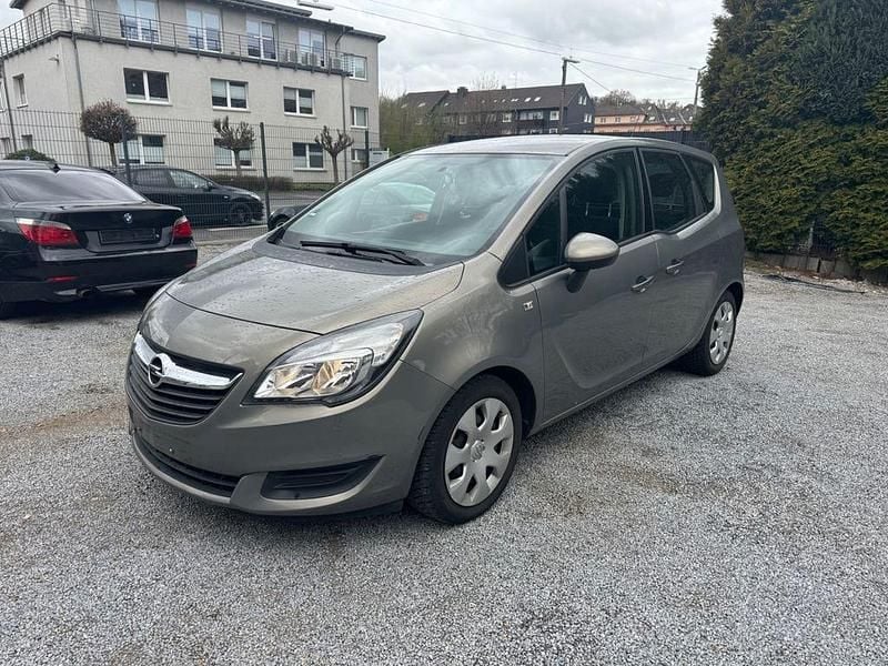 Gebraucht Opel Meriva Active 120 PS (88 kW) 2016 Braun Van / Kleinbus
