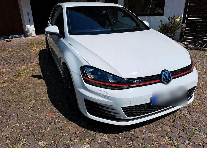 Weiß Gebraucht 2014 VW Golf VII GTI Limousine | 16.000 € (Fairer Preis) - Bild 1/4