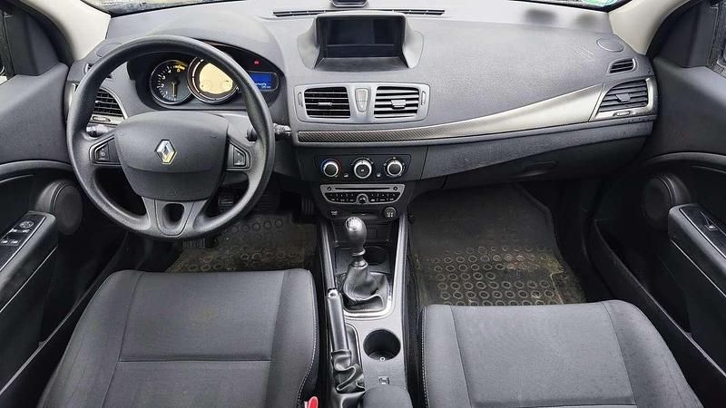 Gebraucht Renault Mégane GrandTour Expression 110 PS (80 kW) 2013 Schwarz Kombi