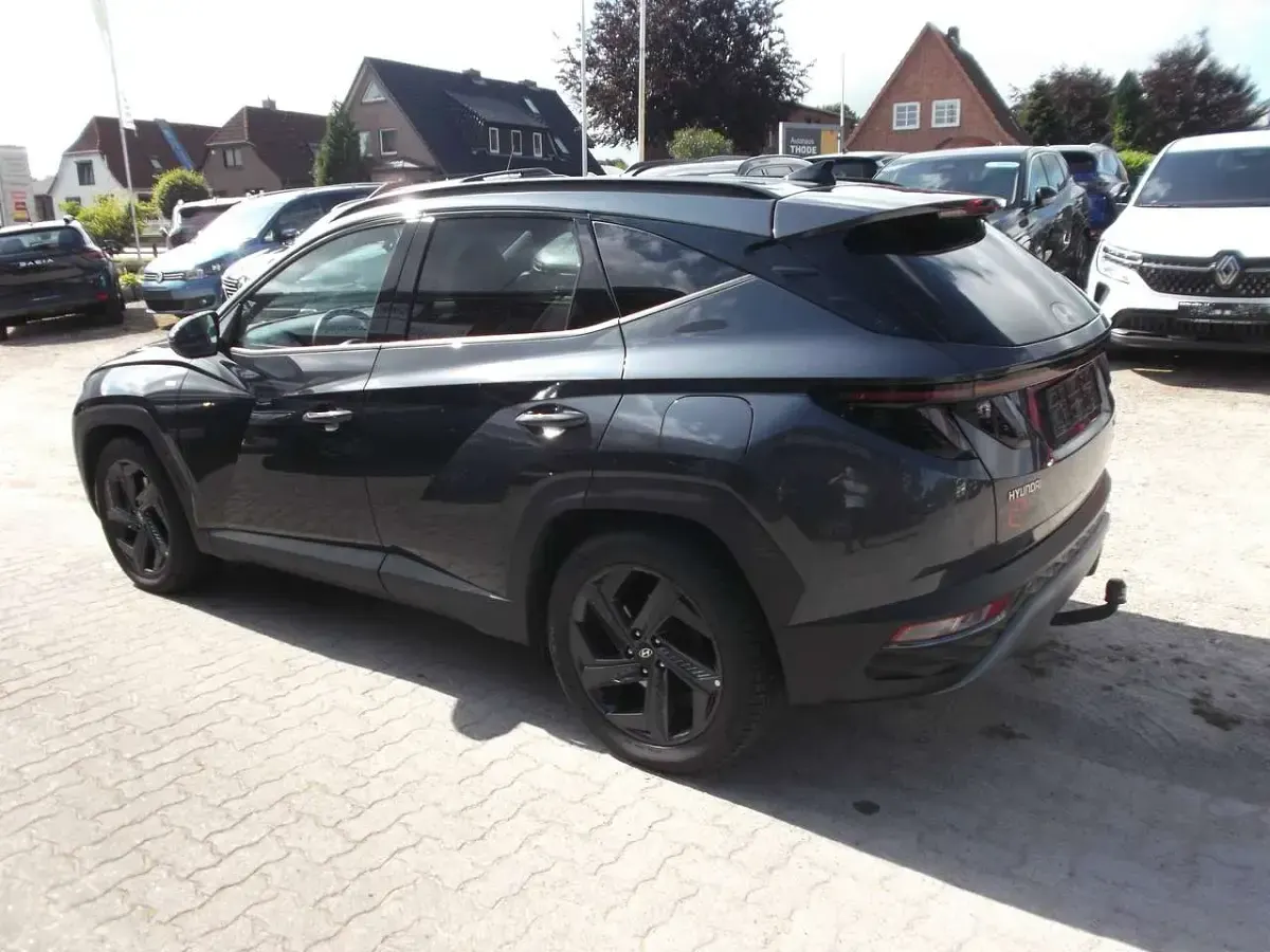Gebraucht Hyundai Tucson Blackline 179 PS (131 kW) 2023 Dark knight / mic SUV