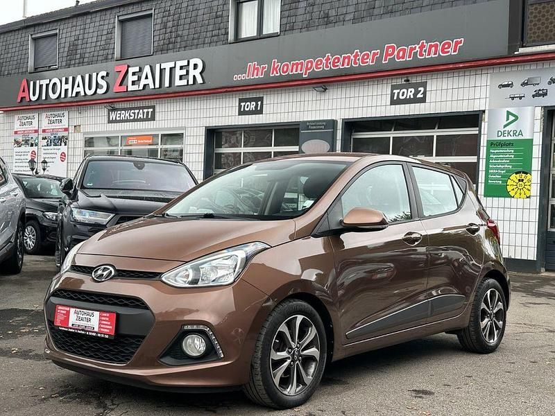 Braun Gebraucht 2015 Hyundai i10 YES! Kleinwagen | 5.750 € (Fairer Preis) - Bild 1/4