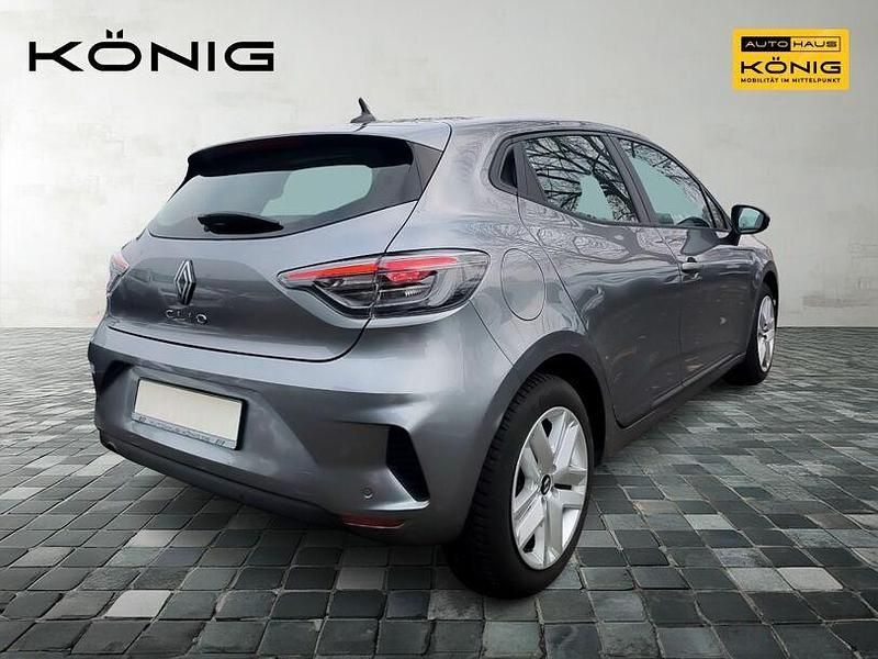 Gebraucht Renault Clio V 91 PS (66 kW) 2024 Grau Limousine