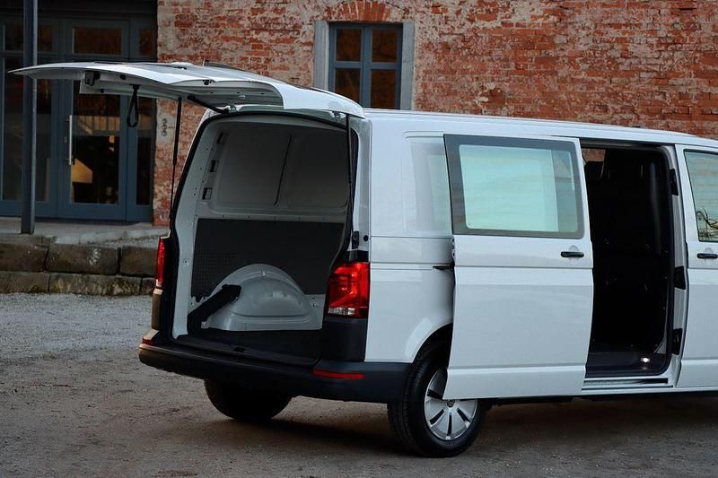Gebraucht VW Transporter 150 PS (110 kW) 2023 Weiß Van